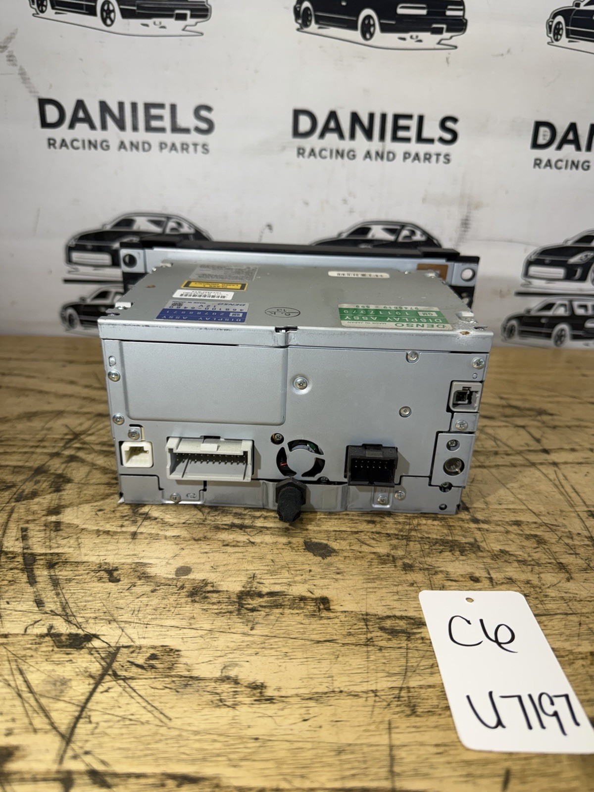 2005-2010 C6 Corvette OEM Radio AM/FM CD Player Navigation Display U3U 20788871