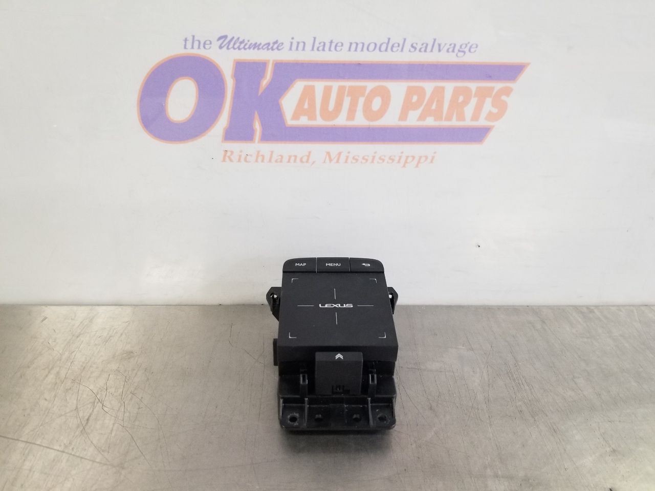 22 2022 LEXUS RC300 F SPORT CONSOLE MOUNTED RADIO DISPLAY CONTROLS 8478053090