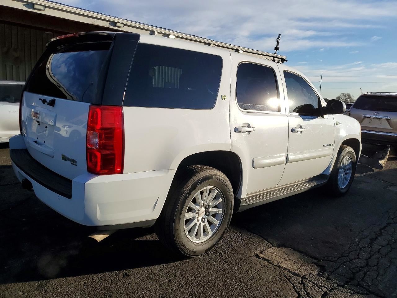 Audio Equipment Radio Opt Uvb ID 25894202 Fits 08-09 TAHOE 1411110