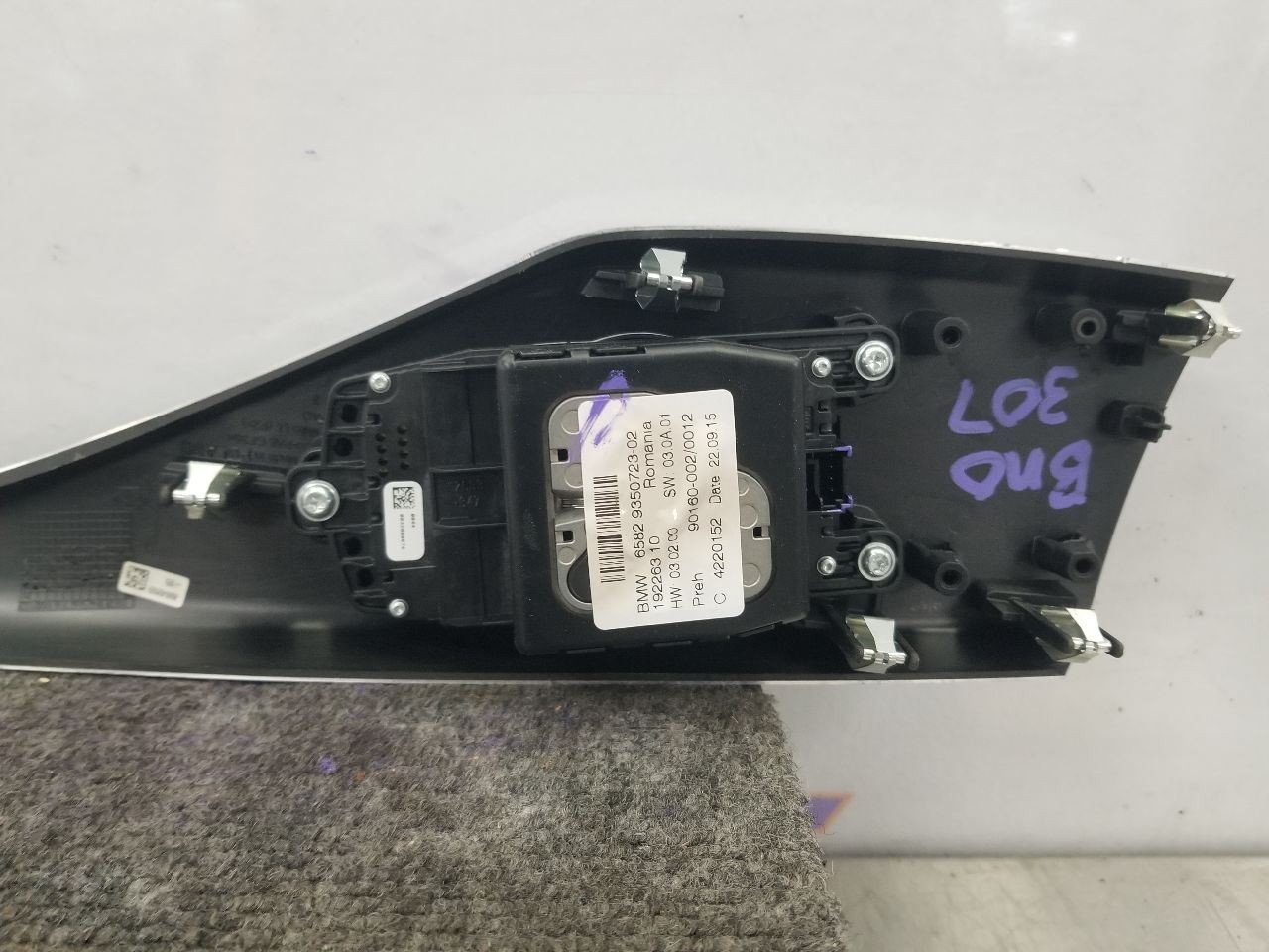 16 BMW M235I RADIO AUDIO CONTROL SWITCH OEM CONSOLE MOUNTED