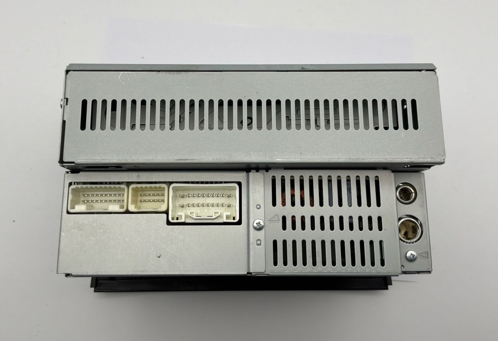 OEM 04-10 Toyota Sienna LE AM FM Radio Receiver CD WMA MP3 Single Disc Player