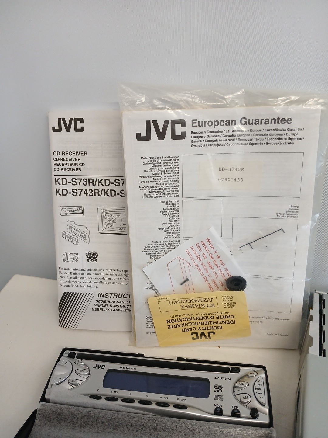 JVC KD-S743R CD Reciever CD / RADIO PLAYER KDS743R Untested Boxed
