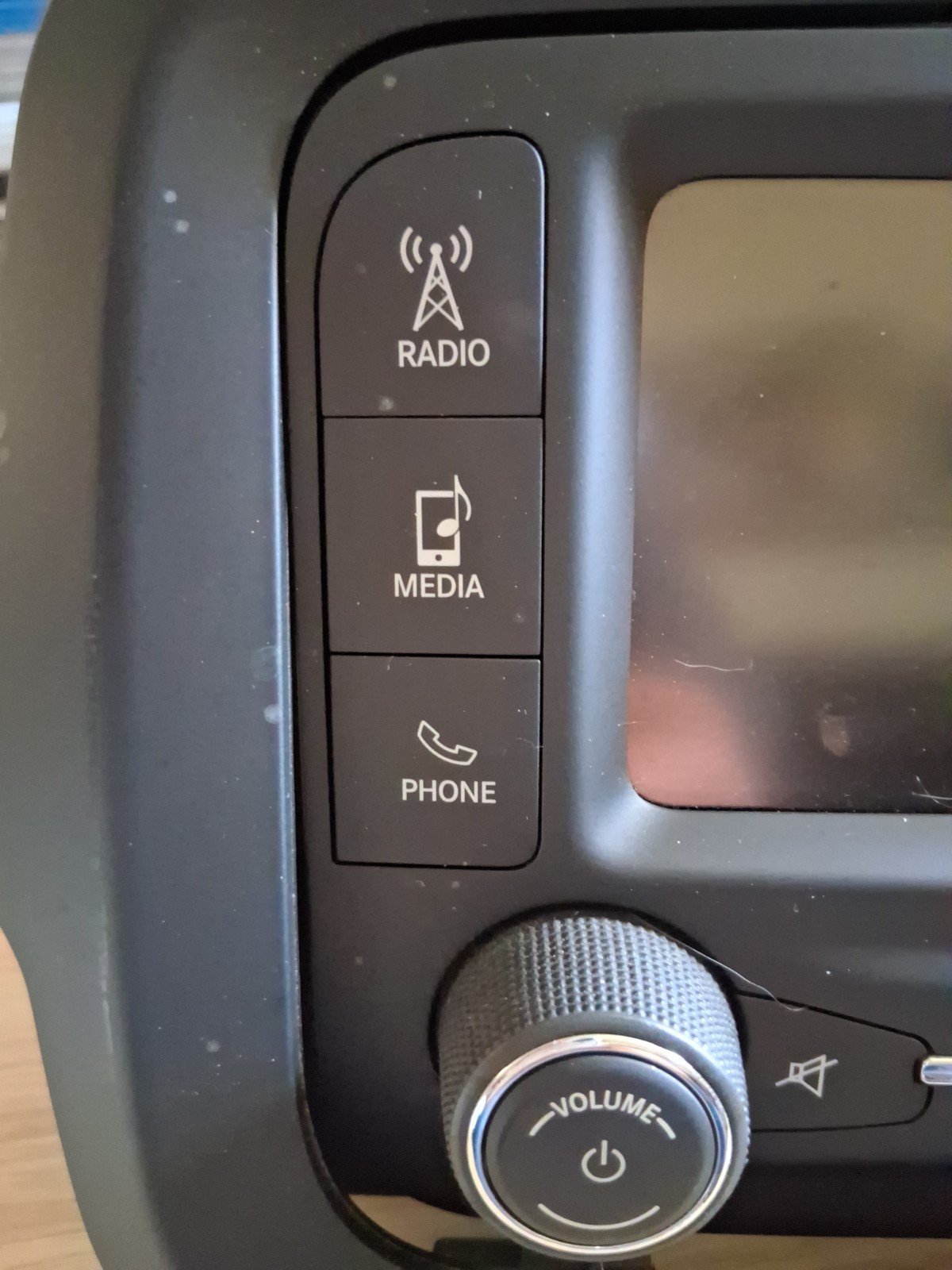 2015-2023 Jeep Wrangler/Renegade OEM Stereo