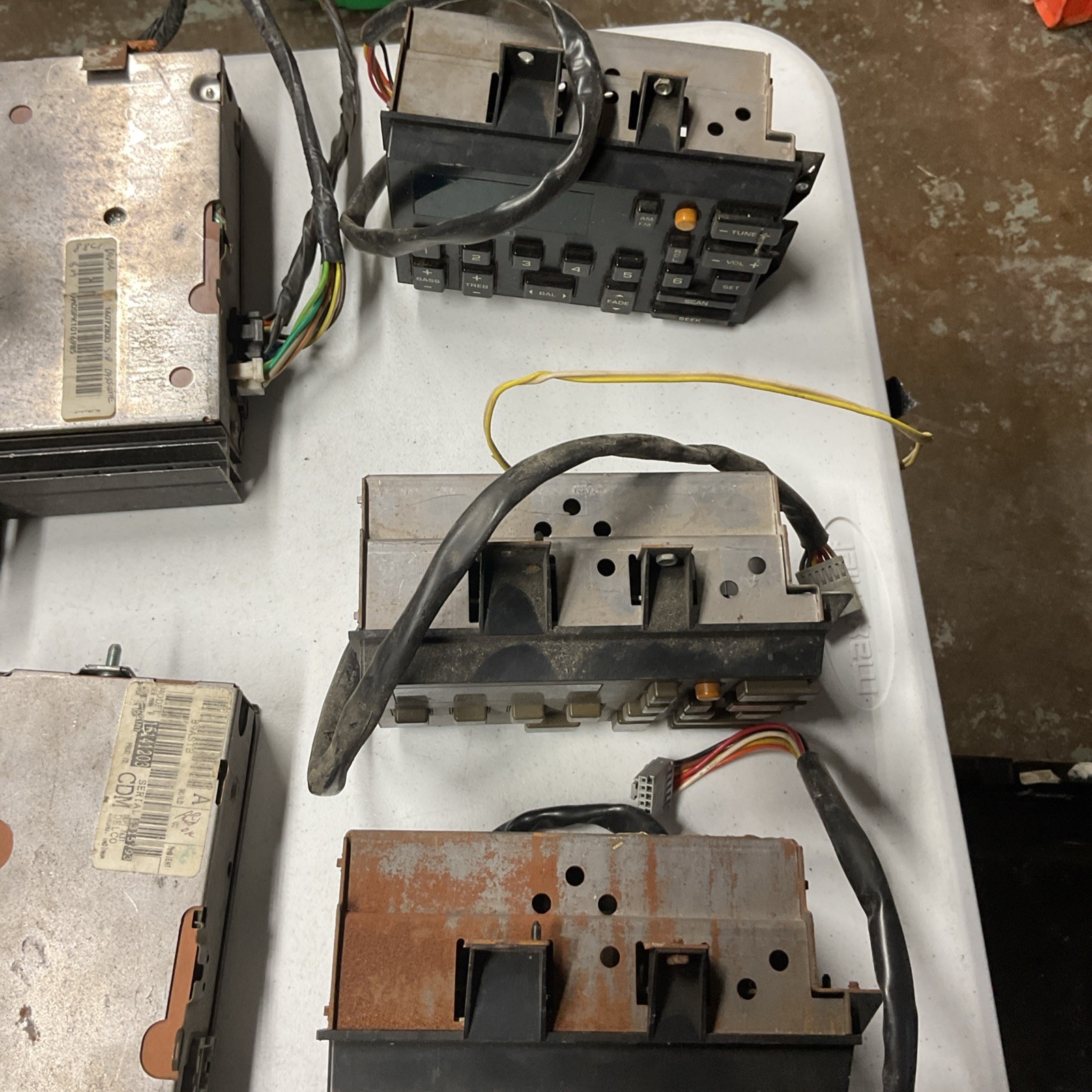 1988-1994 Chevrolet GMC Radio Lot For Parts Unknown Condition