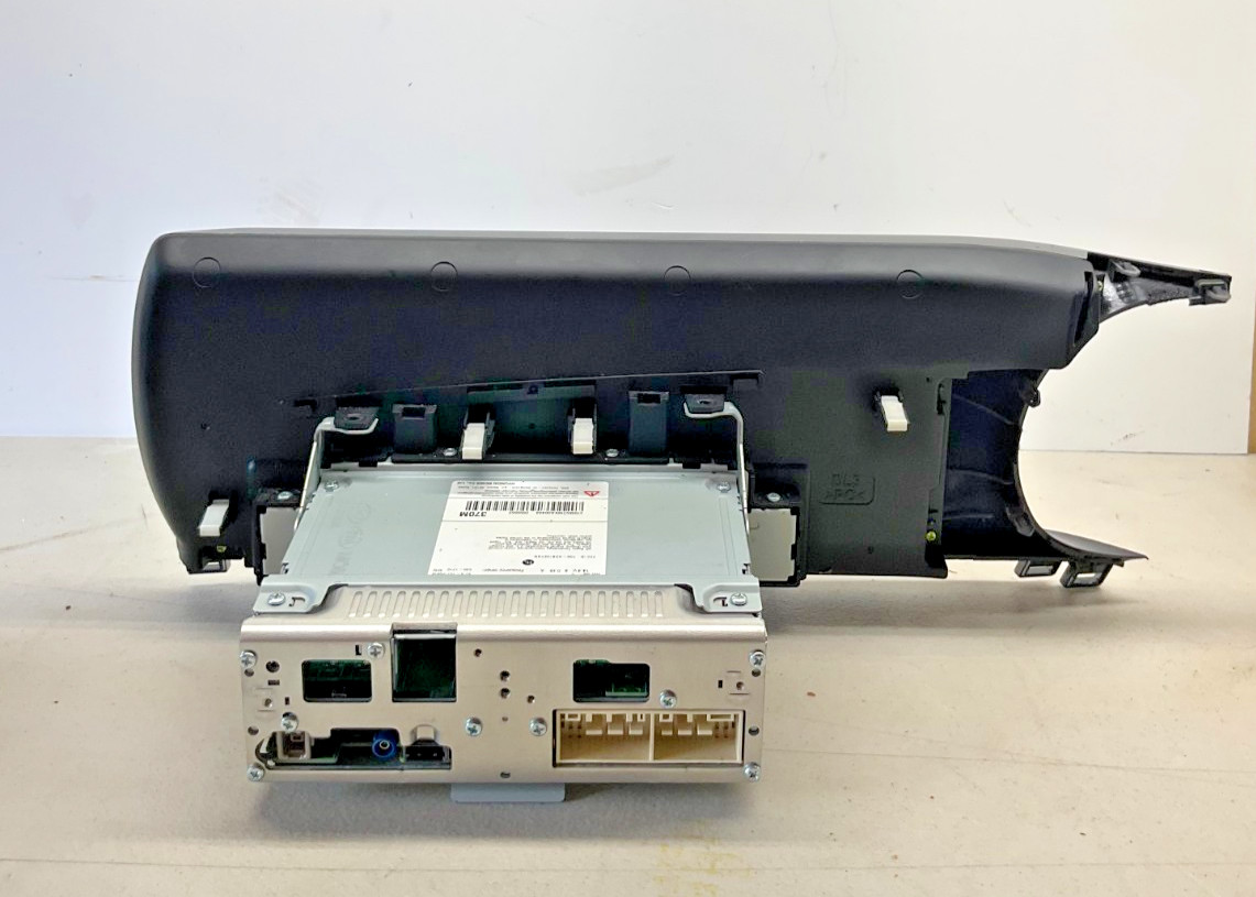 21-23 Kia K5 AM FM Radio Display & Receiver ID 96160L3700FHL OEM