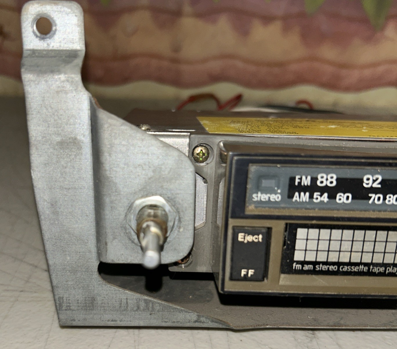 Americana US1 Tape Player Radio Stereo FOR PARTS OR REPAIR NOT WORKING UNTESTED