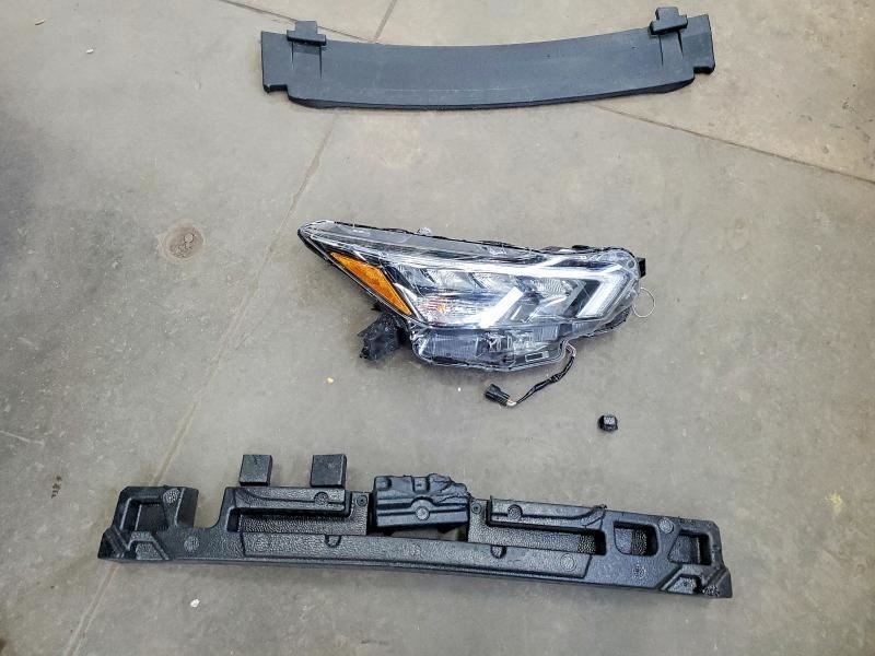 Audio Equipment Radio Display And Receiver 7.0″ Screen Fits 23-25 VERSA 2144148