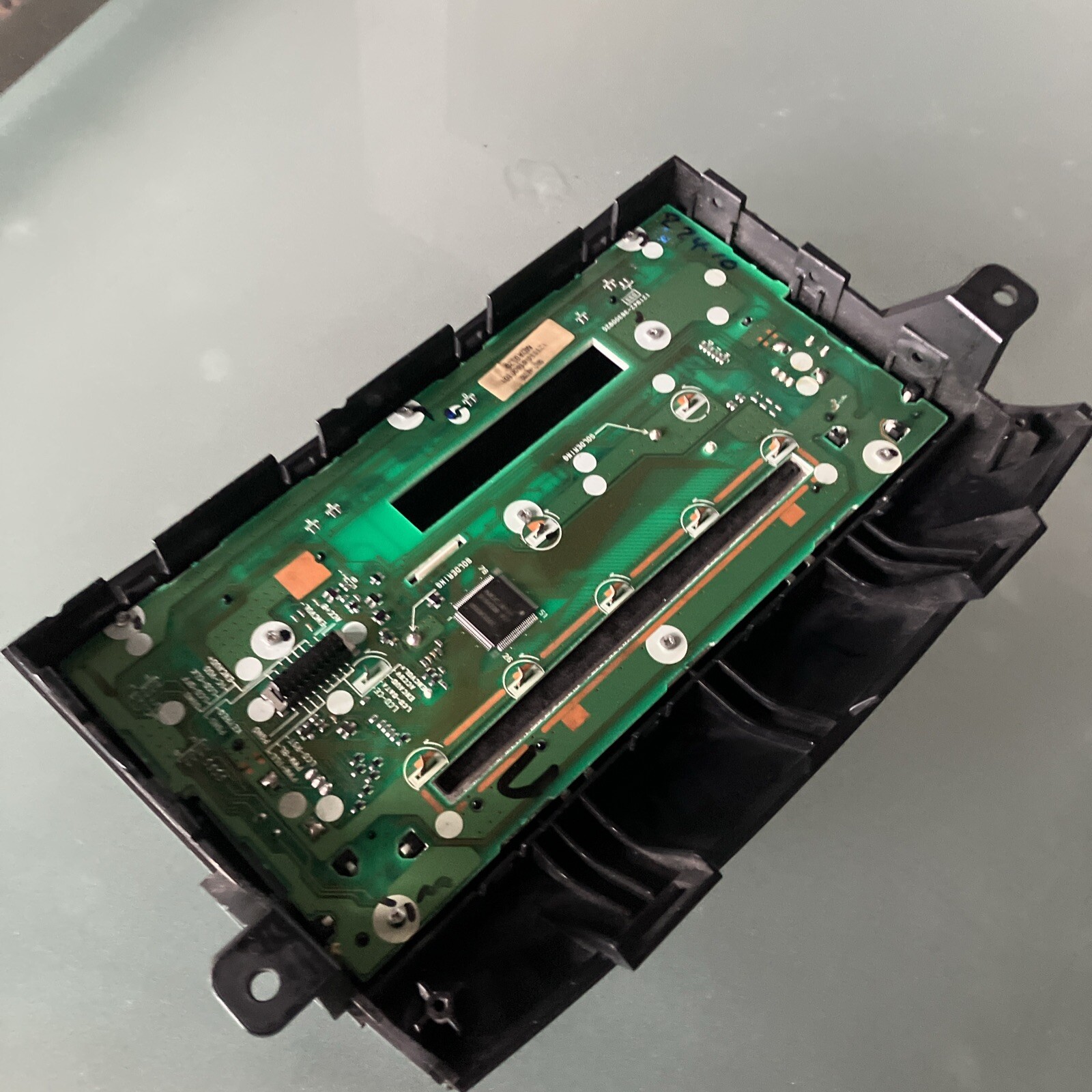 Toyota Sienna 2004-2010 P1804 RADIO FACIAL AM-FM STEREO CD MP3 WMA PLAYER 86120