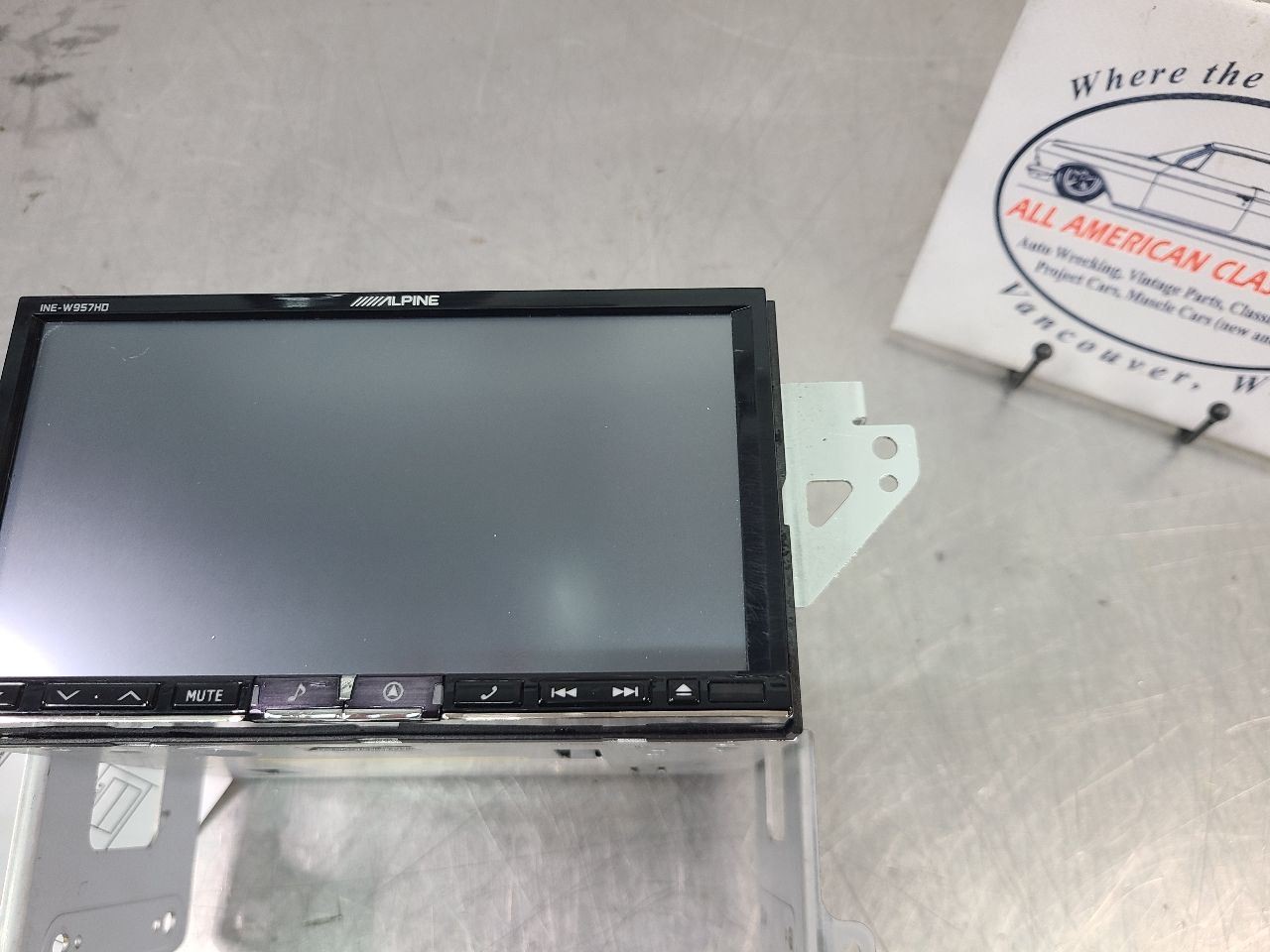 Alpine INE-W957HD Touchscreen In-Dash GPS Navigation CD/DVD Receiver Bluetooth
