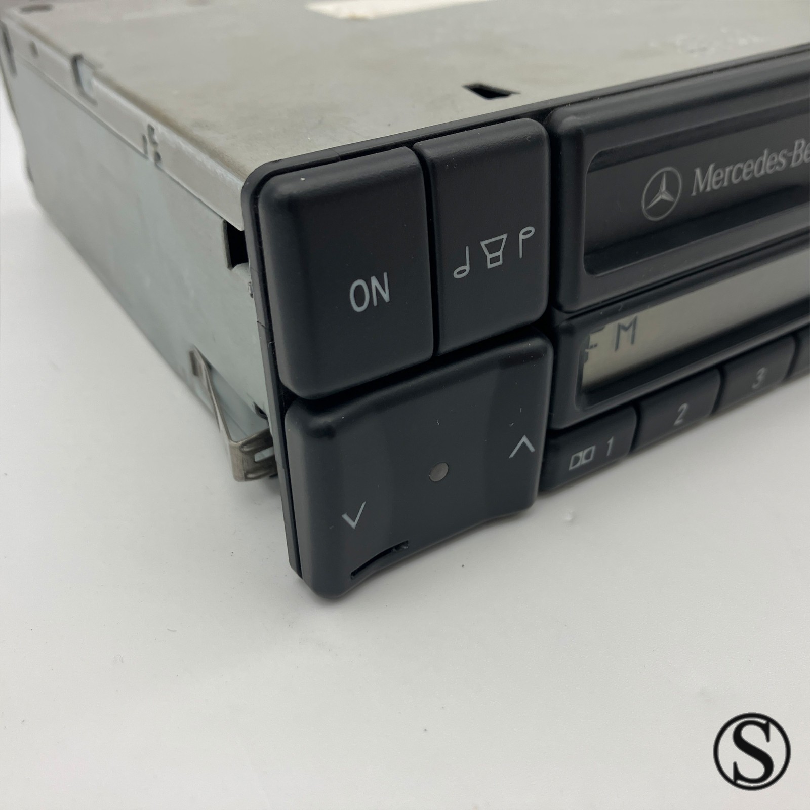 Mercedes Benz Classic Becker BE2010 Radio W202 W210 W140 R170 R129 W463 SLK SL
