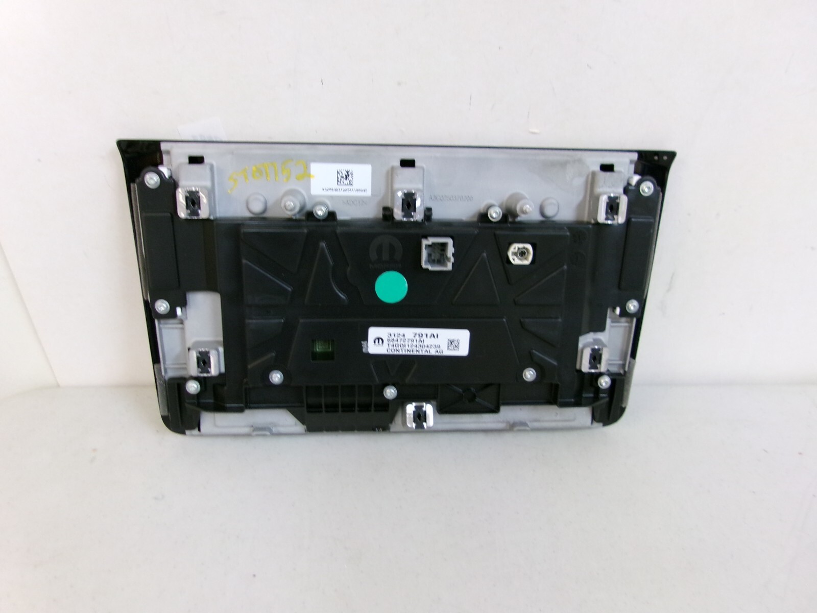 2023-24 Jeep Wagoneer 10.1 in. Touchscreen Radio Info Display 68472791AI