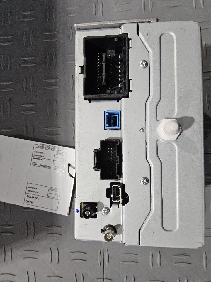 2016-2017 Chevy Equinox Radio Receiver AM FM MP3 USB Opt UFU ID 84064074