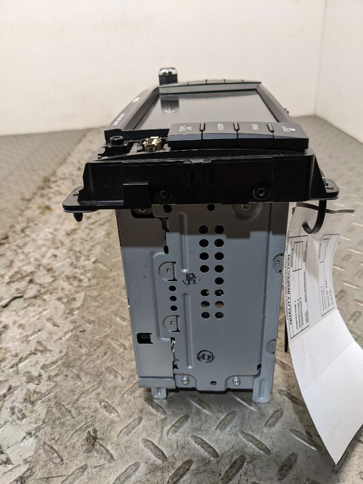 Audio Equipment Radio Receiver Face Plate ID Rhb Fits 12 GRAND CHEROKEE 1194020
