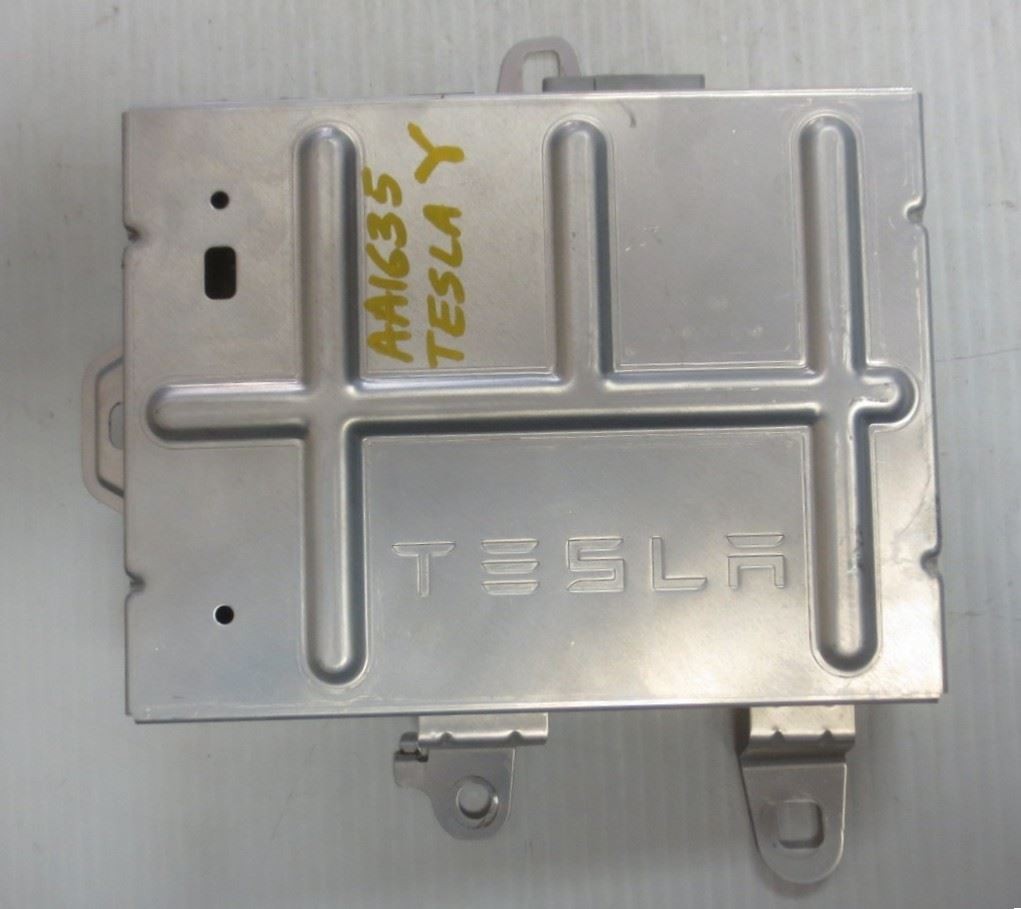Radio Amplifier, FITS 20-24 TESLA Y 165855