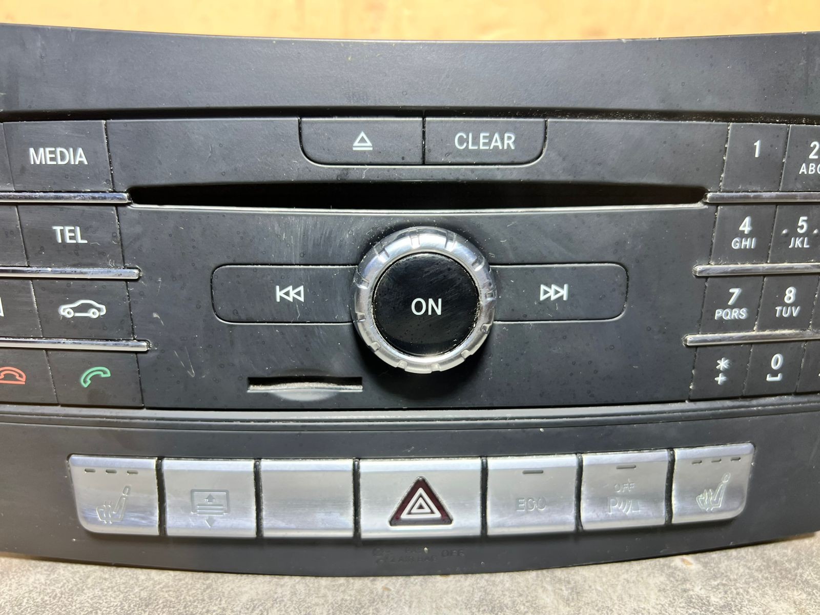 14–16 Mercedes-Benz W218 CLS Radio Audio Head Unit CD Player A218 9005607 OEM