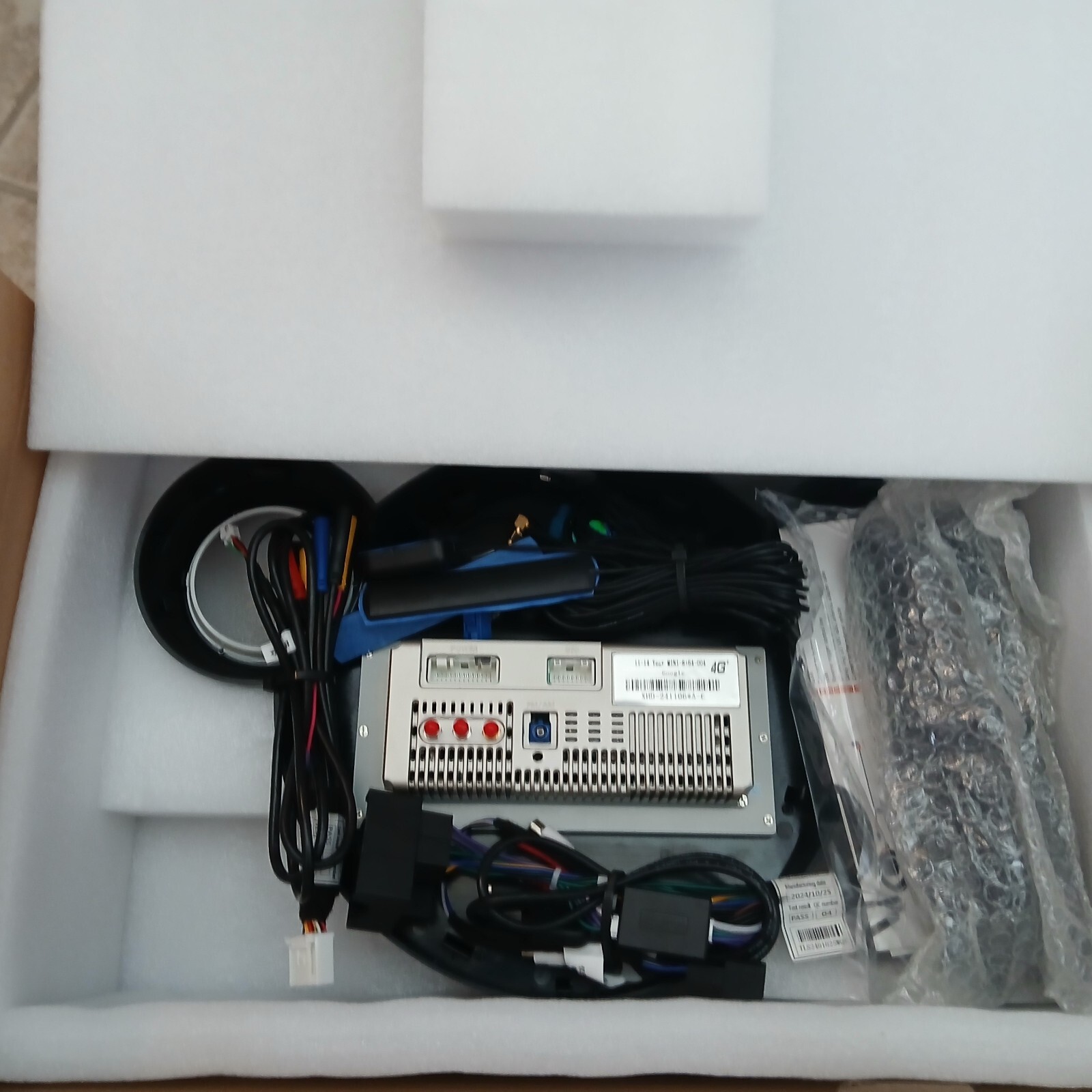 9 inch android 13 car stereo – Qualcomm 668OS, Built-In Car, 4G, GPS, IPS High