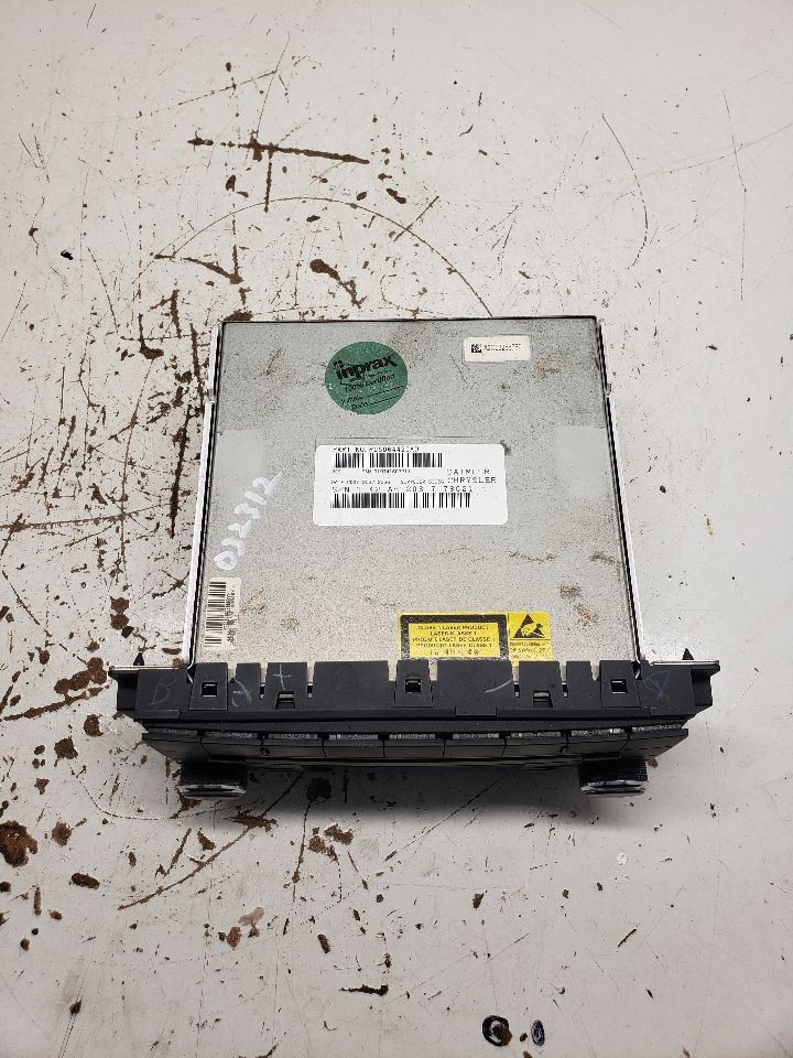 2008-2010 Dodge Dakota Radio AM FM CD-MP3 Face Plate ID RES OEM 1370854