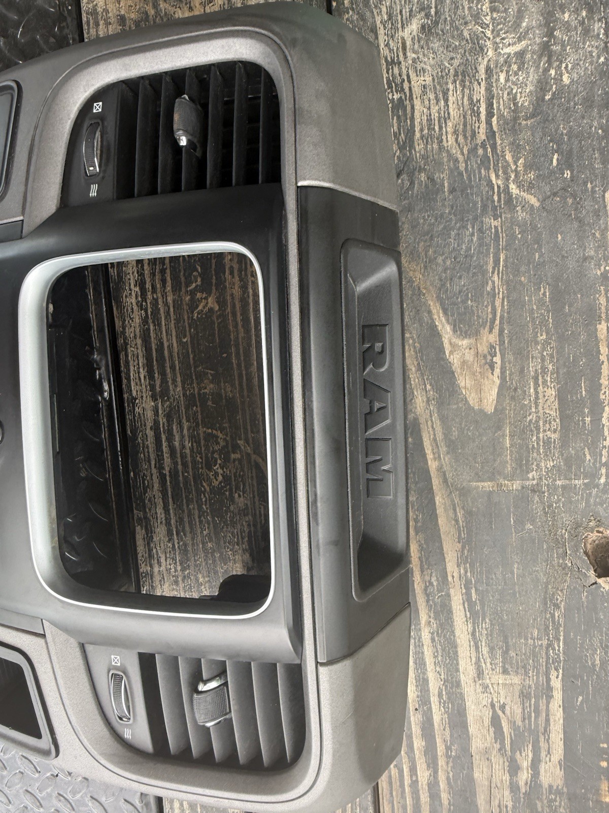 2014-2019 Dodge Ram Complete Radio Bezel With Controls And Complete Boss Radio