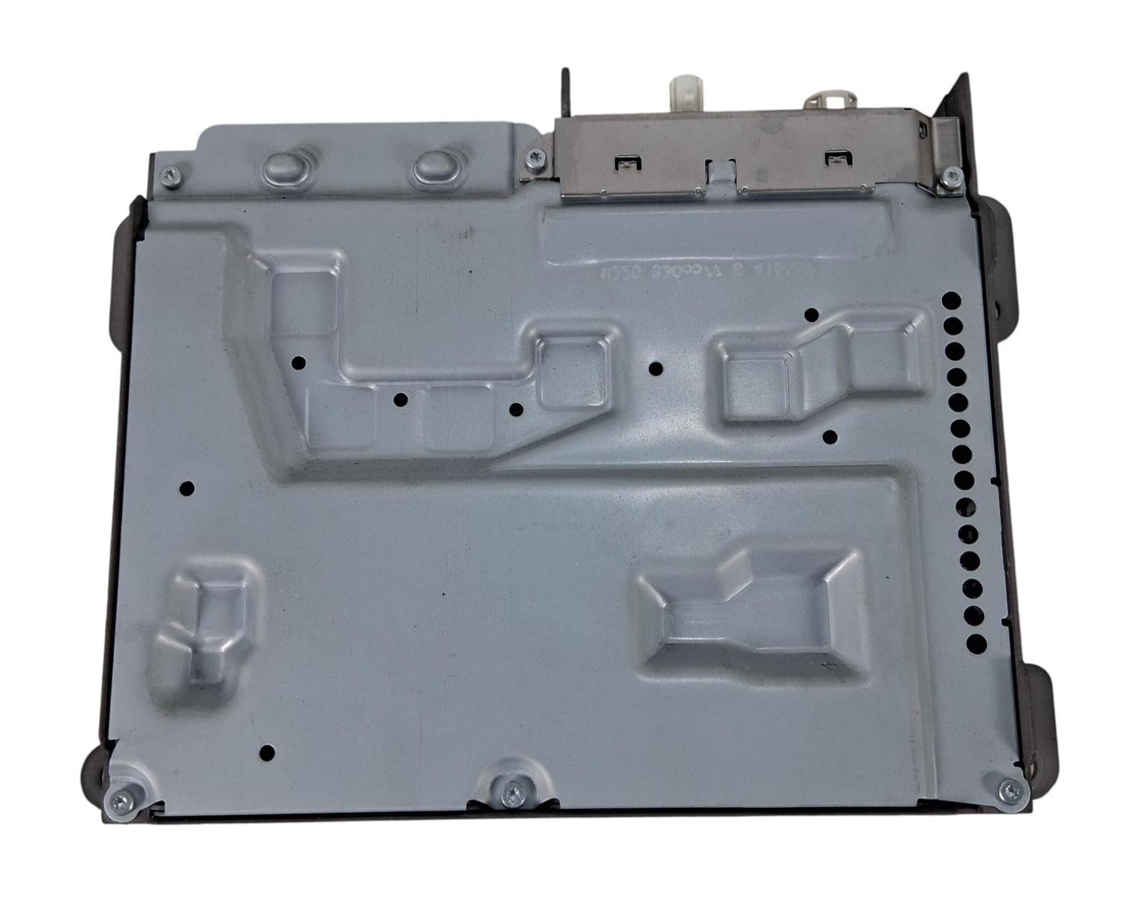 2022–2023 Mercedes Benz C300 Head Control Unit Radio Receiver Silver Used