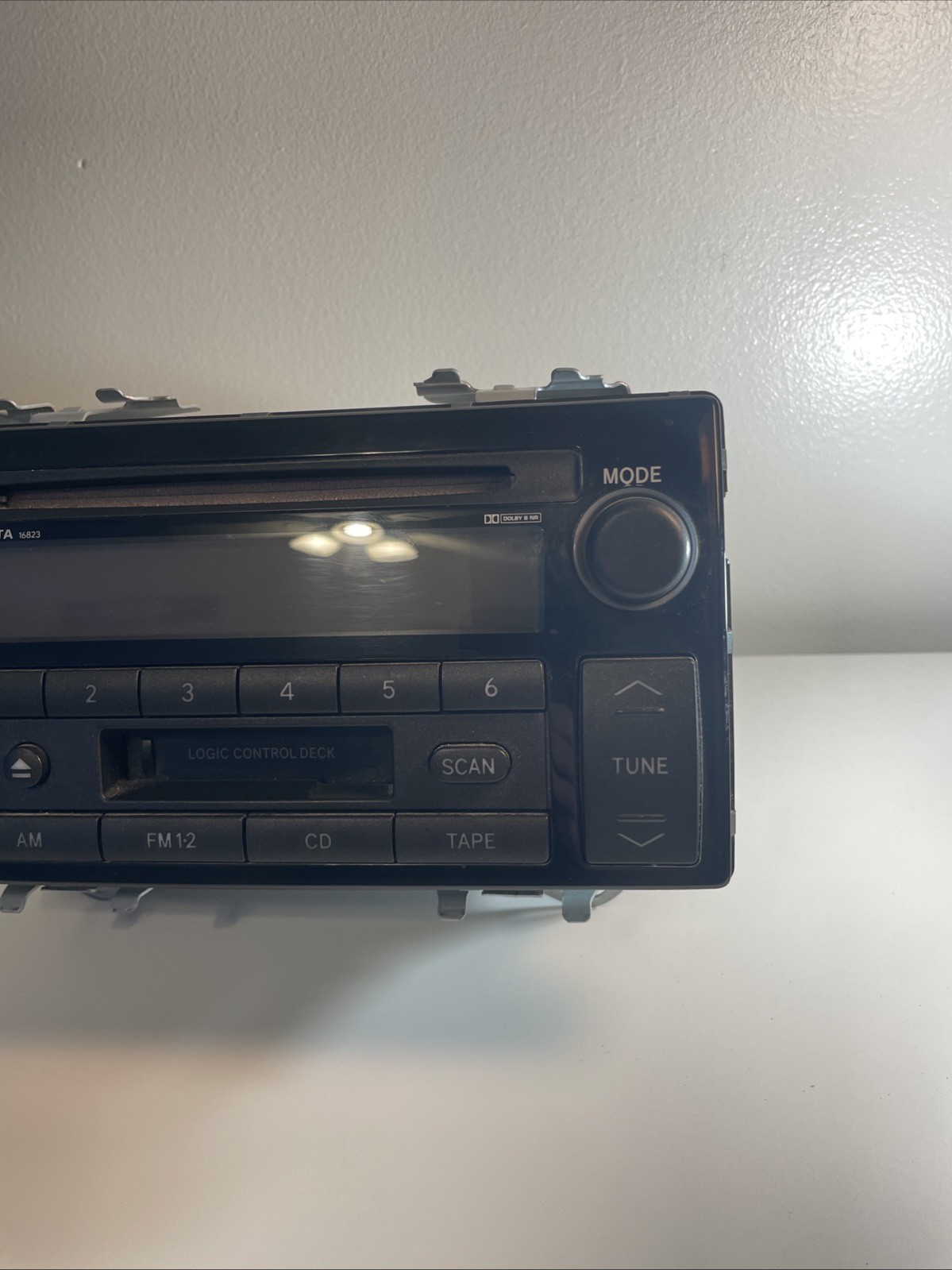 2002-04 Toyota 86120-AA040 Fujitsu Ten Radio Am/fm, Cd and Cassette Works Great!