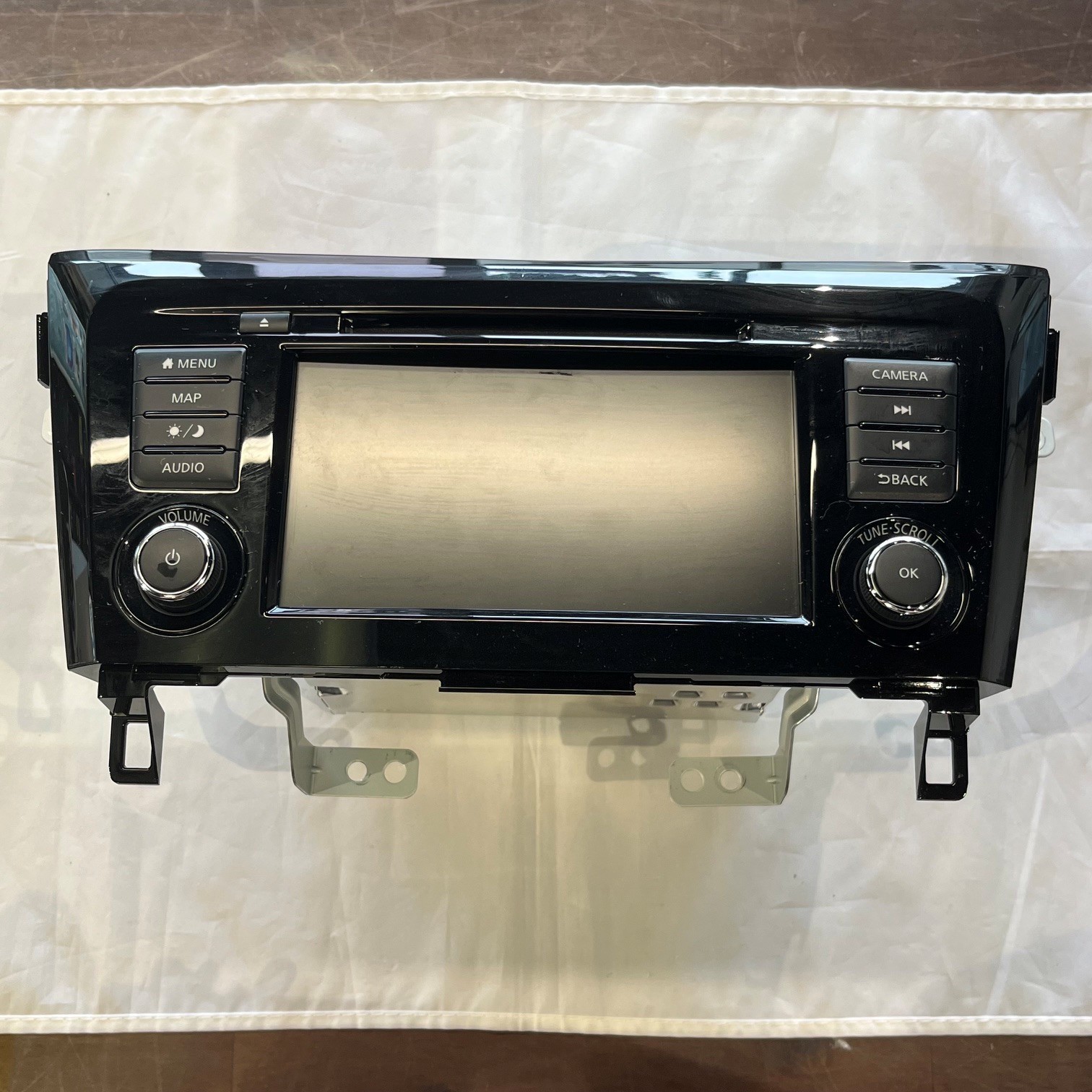 18 19 20 ROGUE EXCEPT SPORT 259158FM0B display and receiver AM-FM-CD