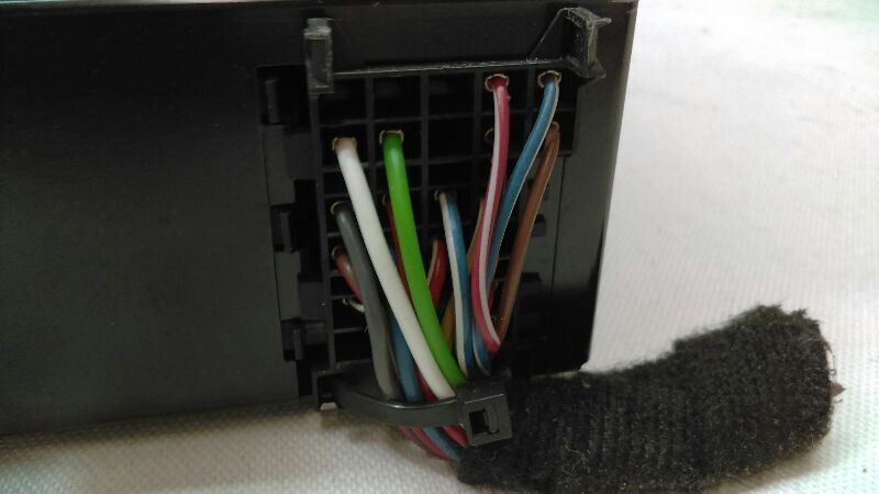 Stereo Radio Receiver AM FM CD Cassette ID 5374640 Fits 04-05 SAAB 9-5 95 B160