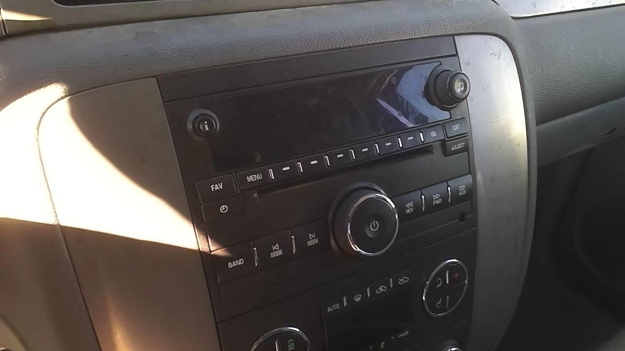 Audio Equipment Radio AM-FM-CD-MP3-USB Fits 11-21 EXPRESS 2500 VAN 31858601