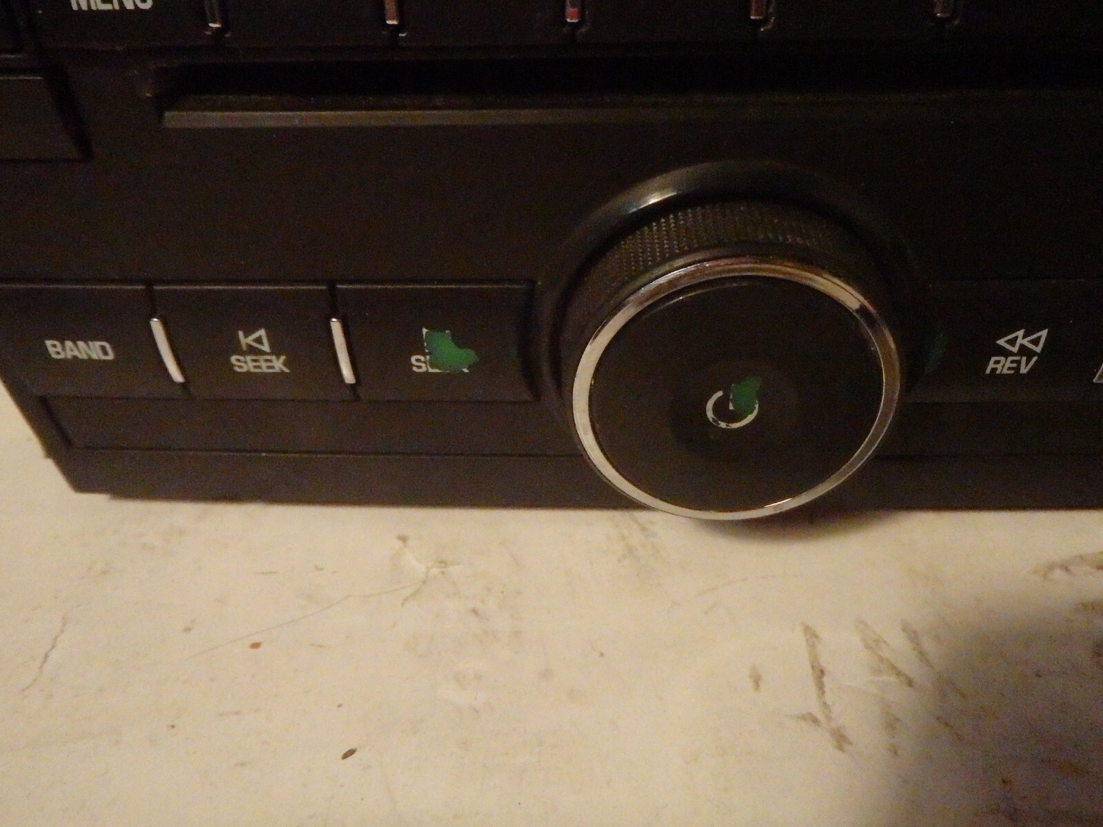 OEM 10-13 Chevrolet Chevy Silverado 20918430 28246869 Radio CD AUX Player