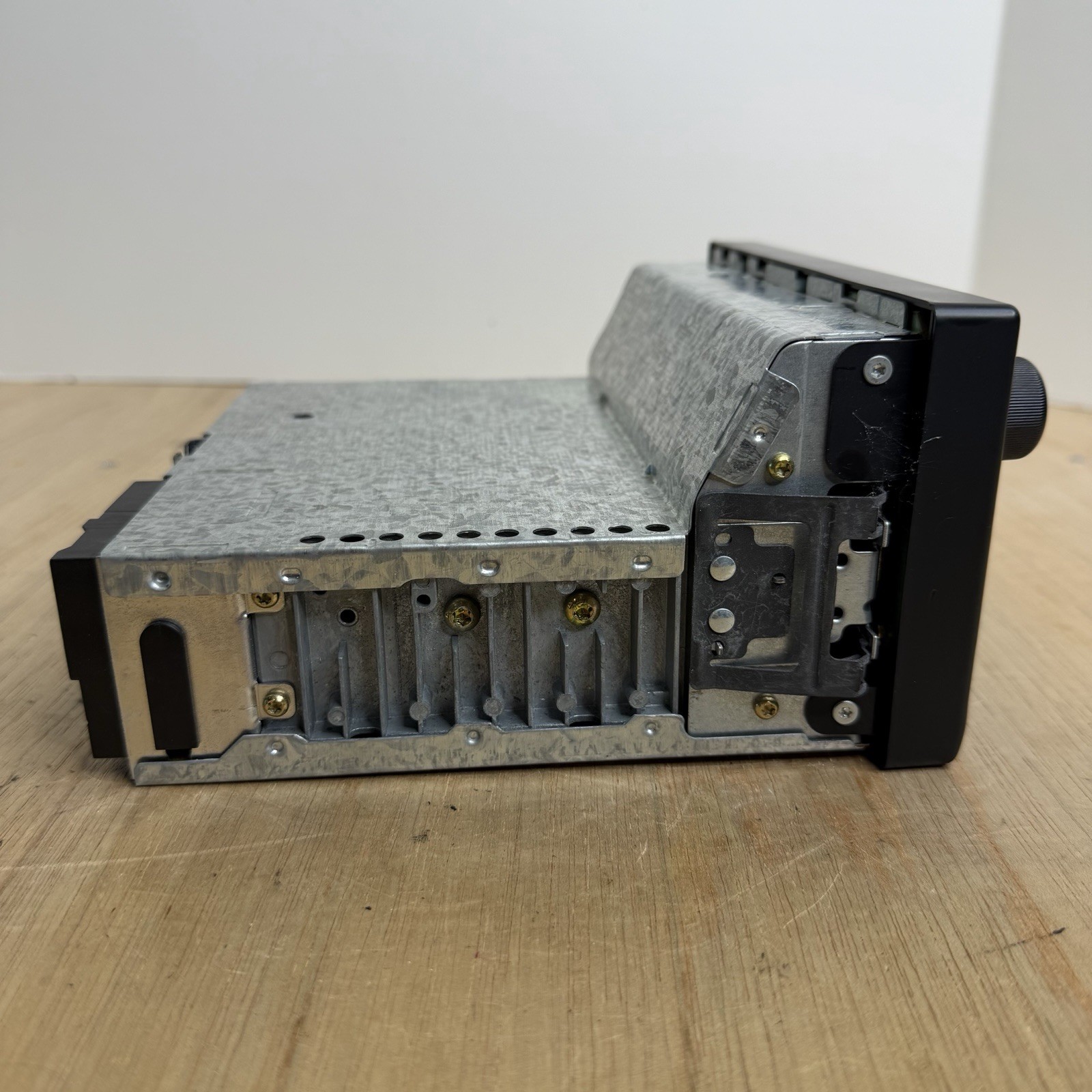 2003 2004 FORD F150 GEUNINE OEM AM/FM CASSETTE RADIO 3L3T-19B132-AA
