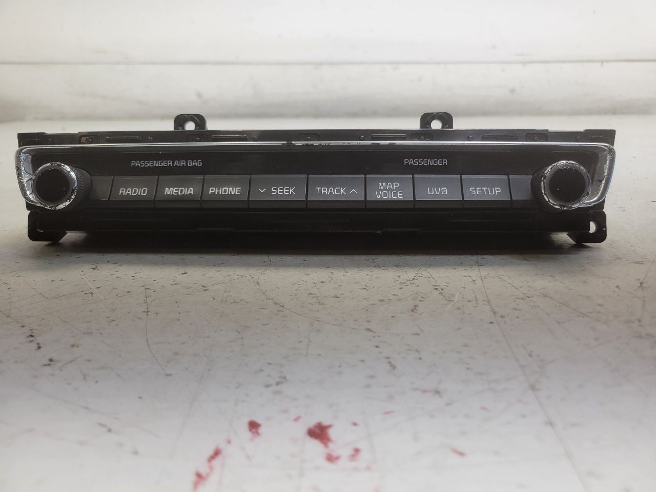 2016-2018 Kia Optima Audio Radio Control Panel With Navigation *Chrome Peeling*