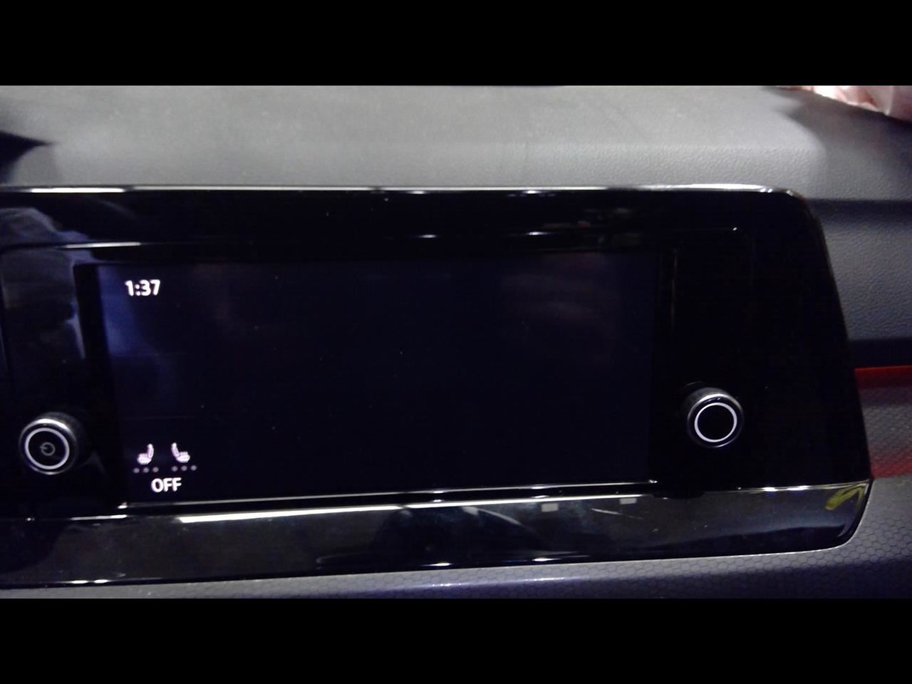 Radio Display Screen And Receiver Fits 22-24 GOLF GTI 5H0035871