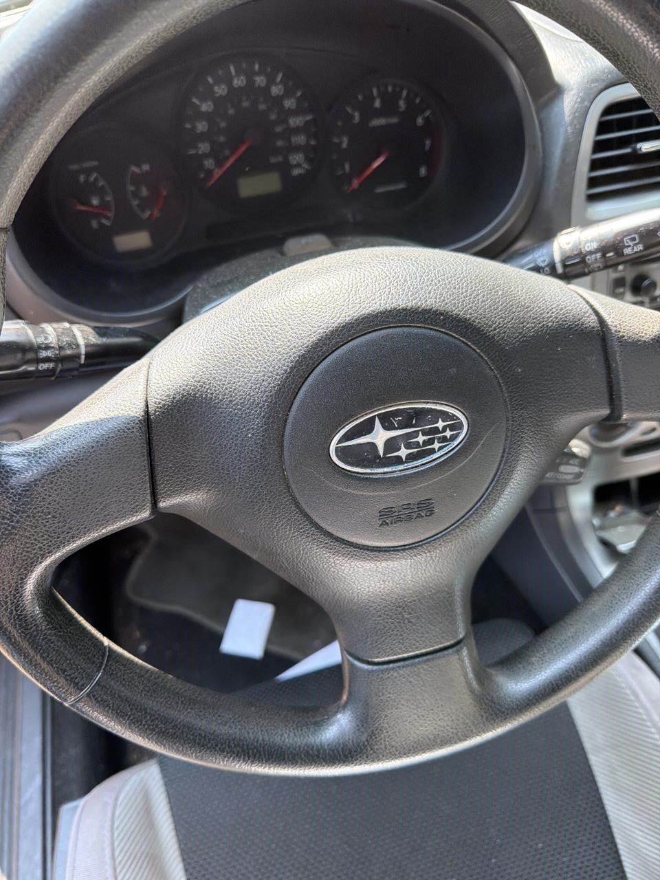 2004-2007 Subaru Impreza Radio Receiver AM FM CD 1 Din OEM 1576384