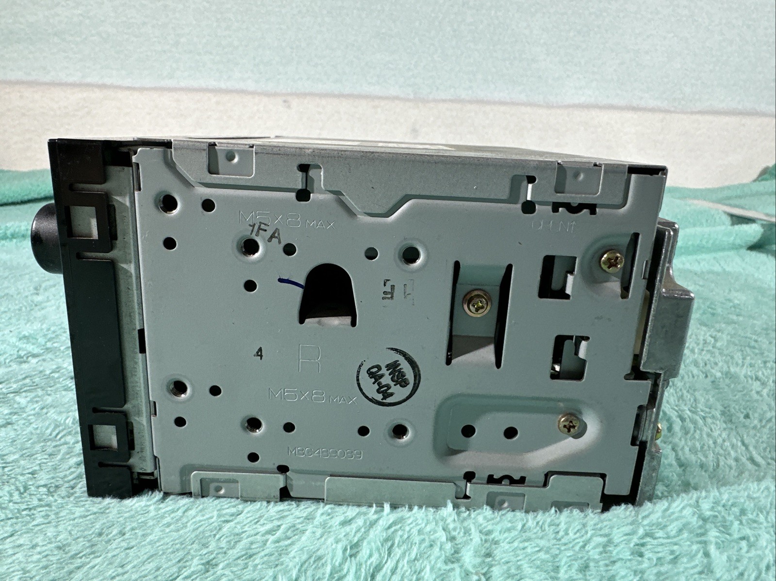 2004 TOYOTA Tacoma 86120-AD040 OEM Radio Stereo Tape CD Player A56823 UNTESTED