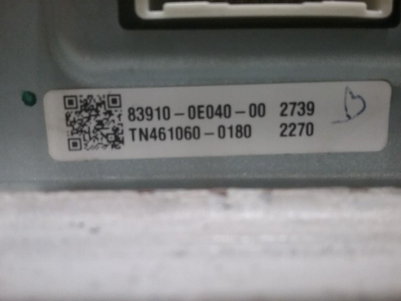 2009-2010 Toyota HIGHLANDER Upper Dash Mounted Information Display Screen