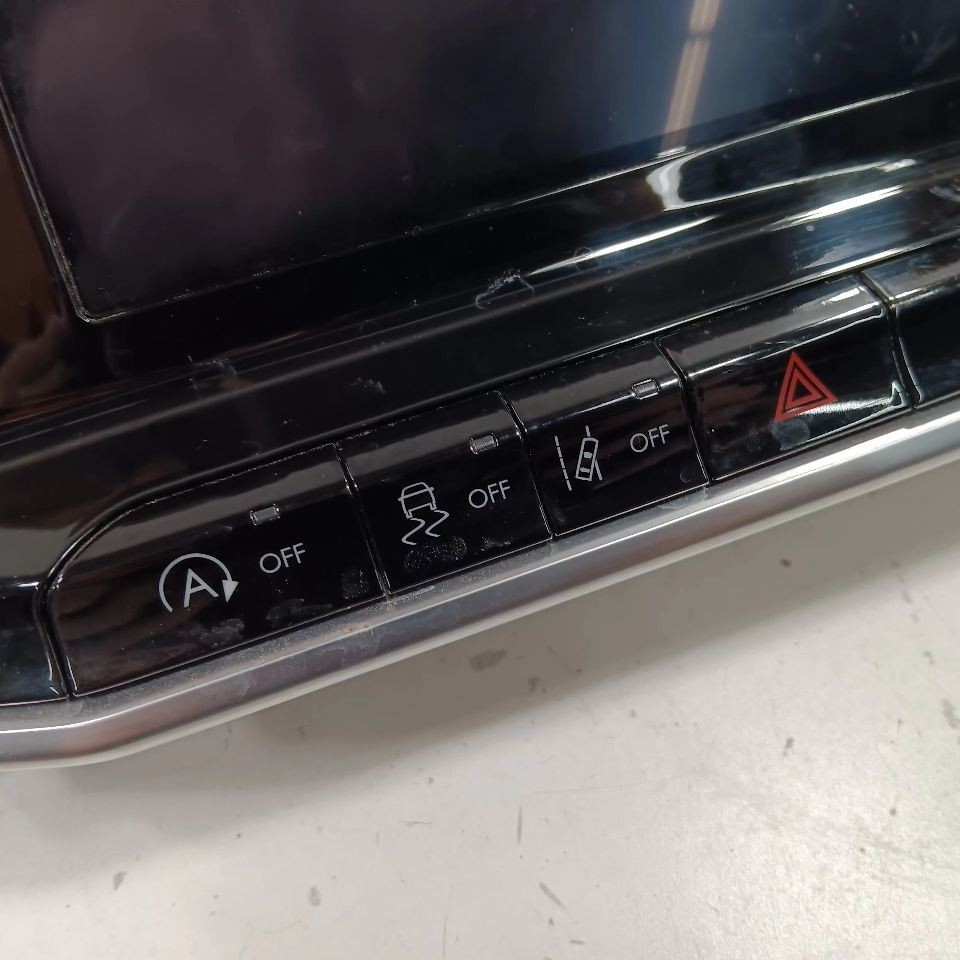 Audio Equipment Radio Receiver 8.4″ Touch Screen Fits 22-23 Jeep Compass OEM