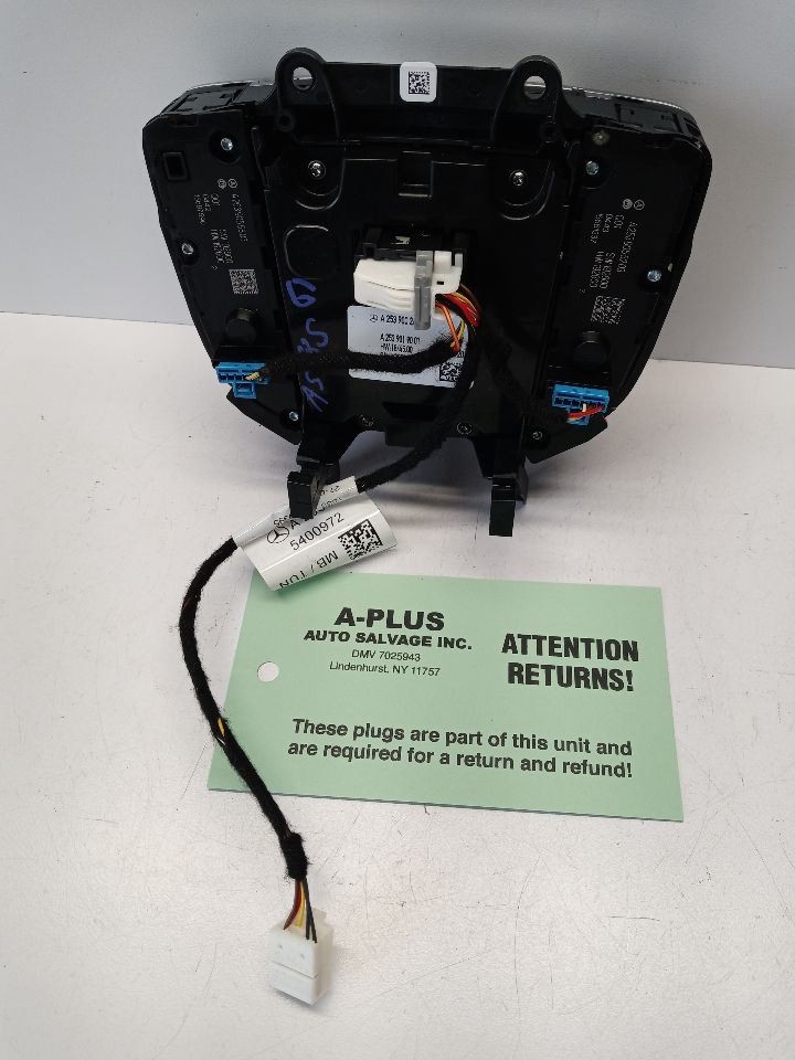 2021 Mercedes GLC300 OEM Radio Display Controls Console Mounted A2539002407