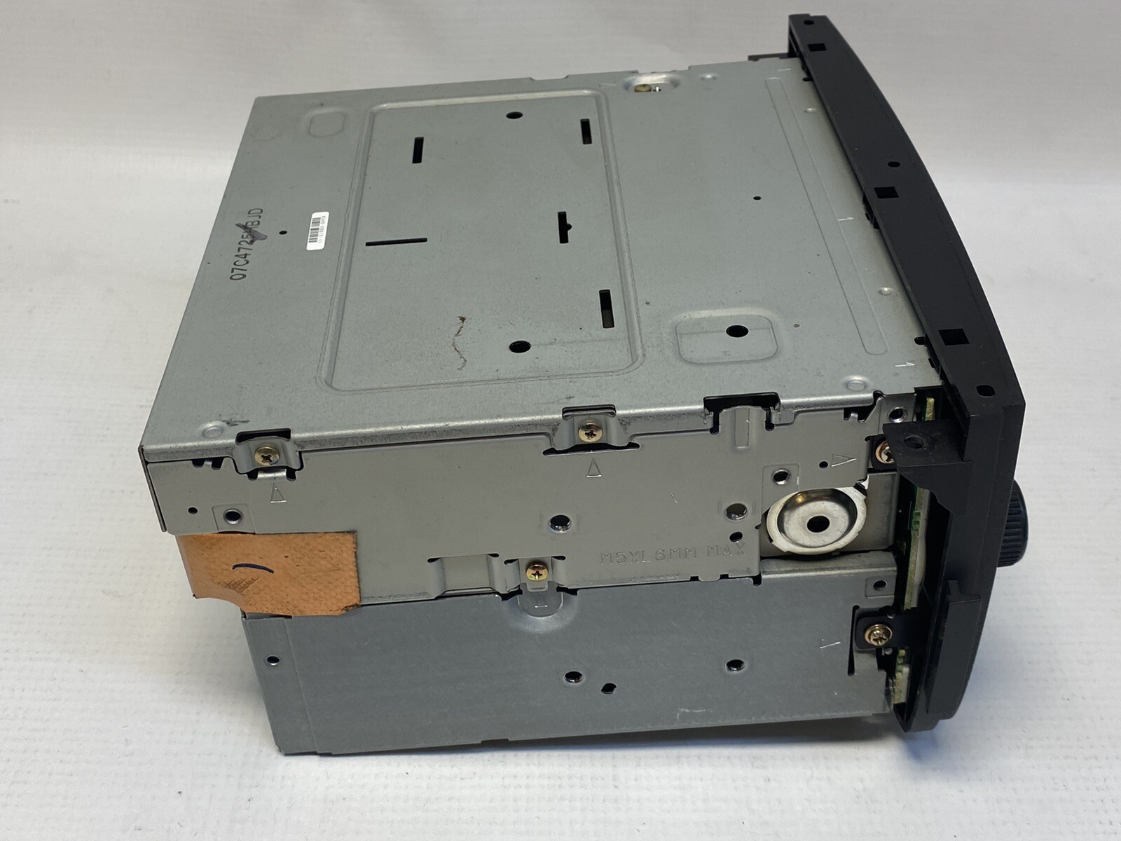 Acura MDX 2001-04’ 6-Disc Factory Radio (Not Working Or For Parts Only) Untested