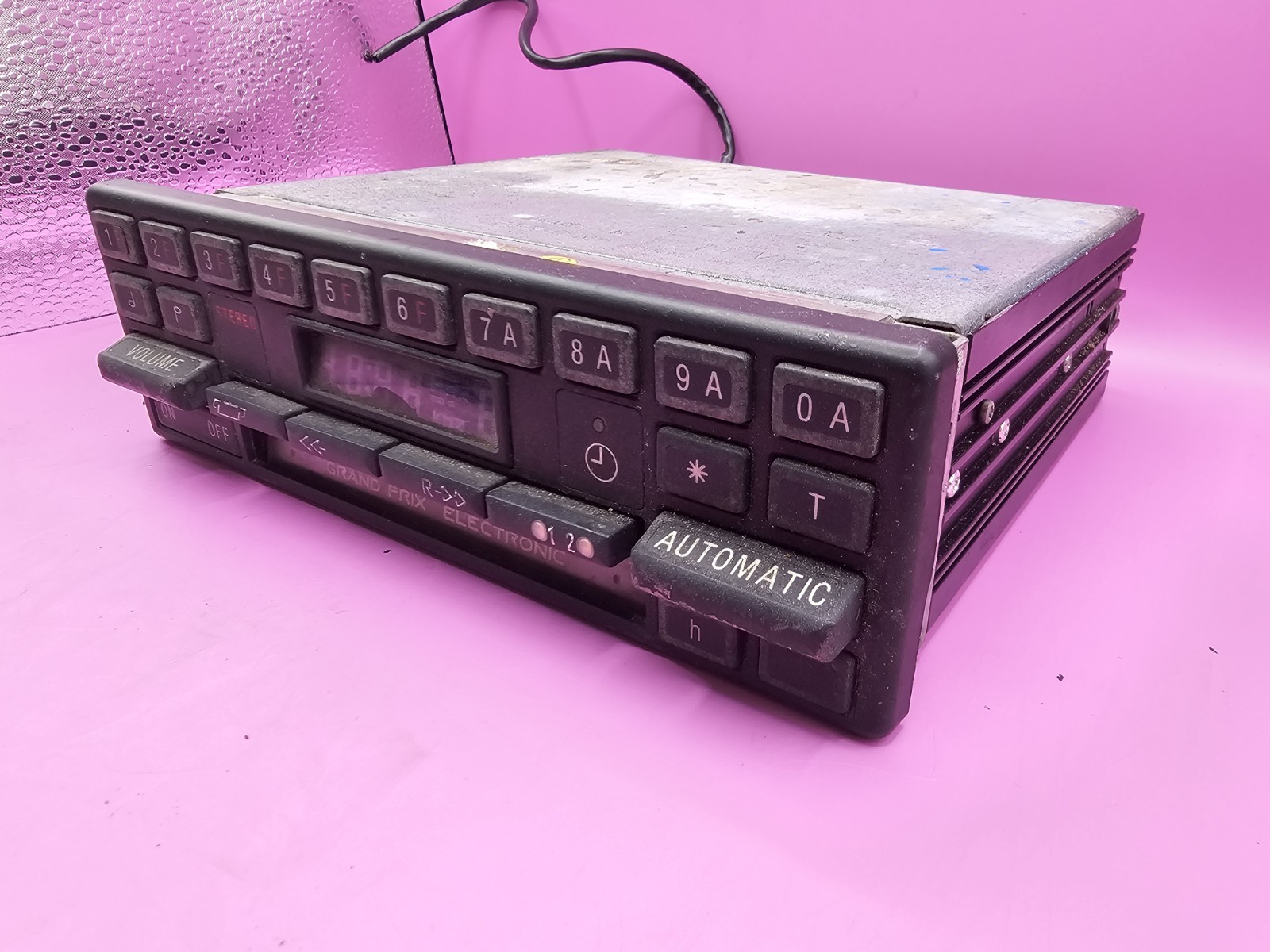 Mercedes BECKER Grand Prix 612 RADIO CASSETTE Player OEM 1985 300D