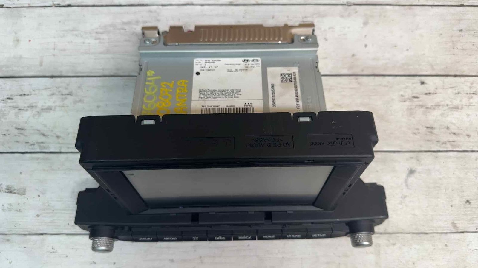 19 20 HYUNDAI ELANTRA SED US RADIO RECEIVER & DISPLAY SCREEN OEM 96160F2UC0SSH