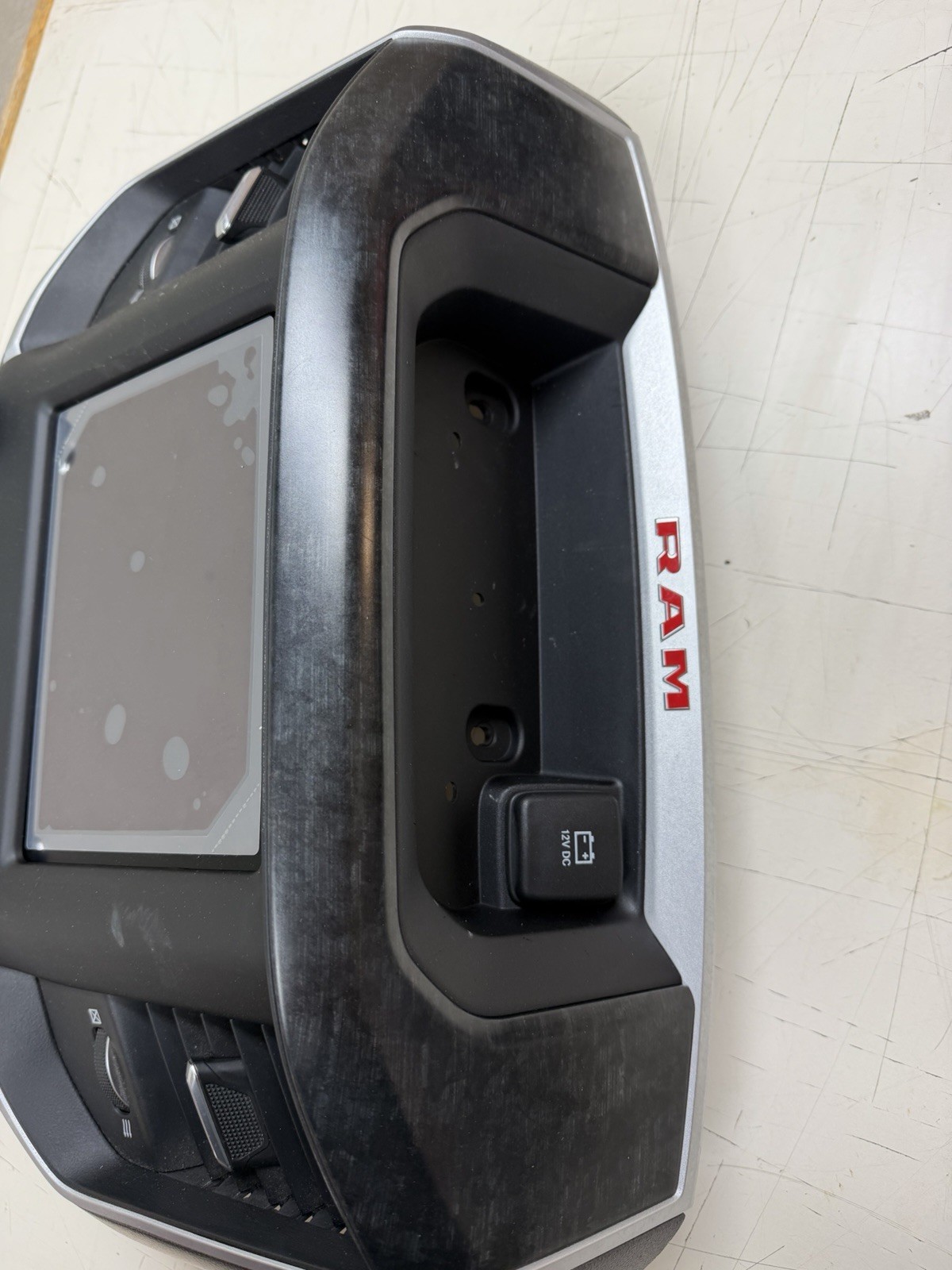 UCONNECT 5 2019-2025 Apple CarPlay DODGE TRUCK NEW BODY Ram 2500 3500 8.4″ Radio
