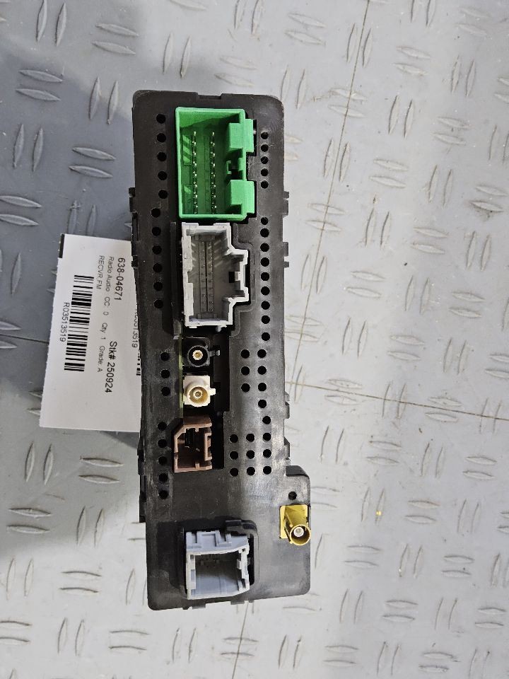 2016 Chevy Malibu Radio Receiver VIN Z 4th Digit New Style ID 23402908