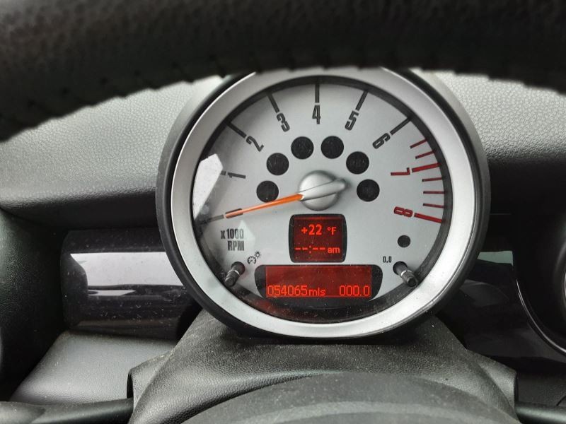 Audio Equipment Radio Dash DVD Player Fits 07-10 MINI COOPER 633145