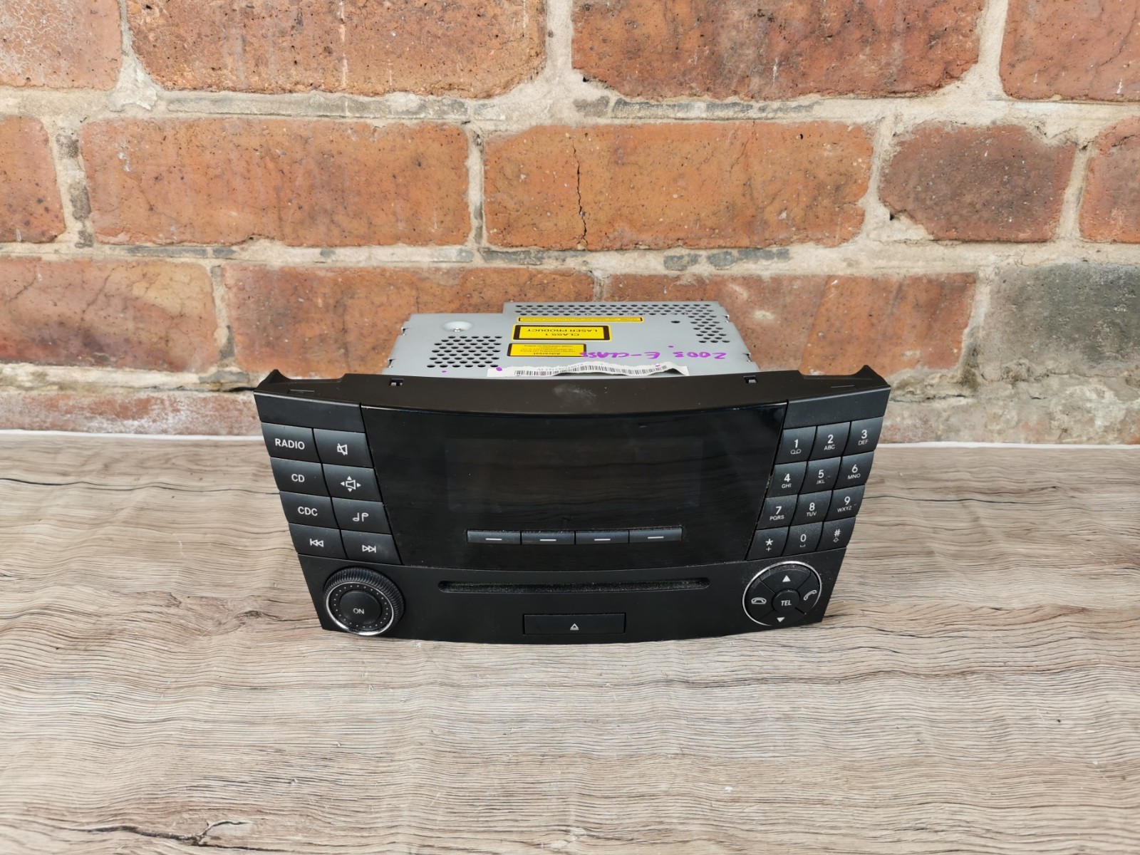 2003 MERCEDES BENZ E CLASS RADIO CD PLAYER HEAD UNIT A2118209889 NO CODE