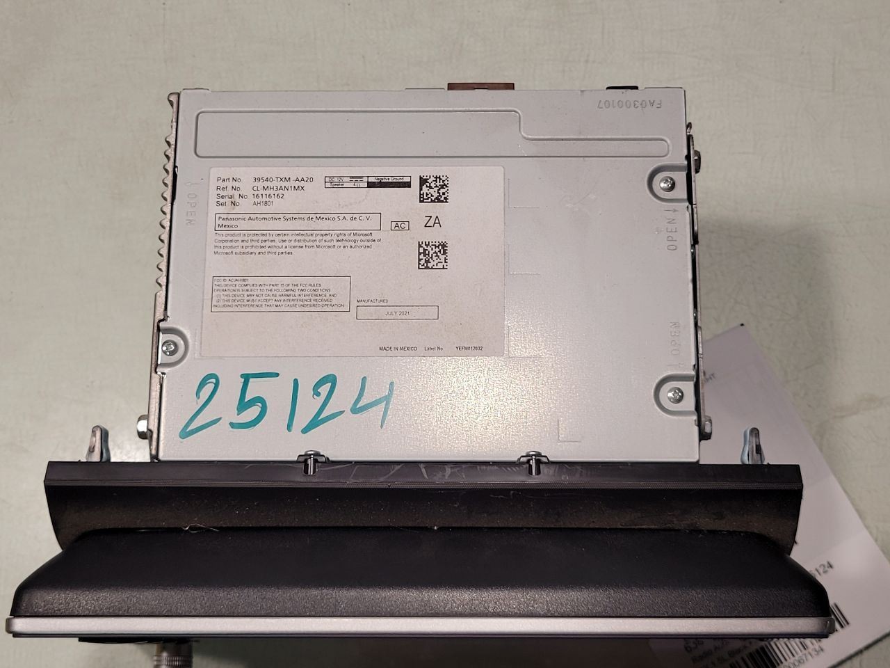 2019-2022 Honda Insight Radio Audio Head Unit 8″ Screen OEM 39540-TXM-AA20