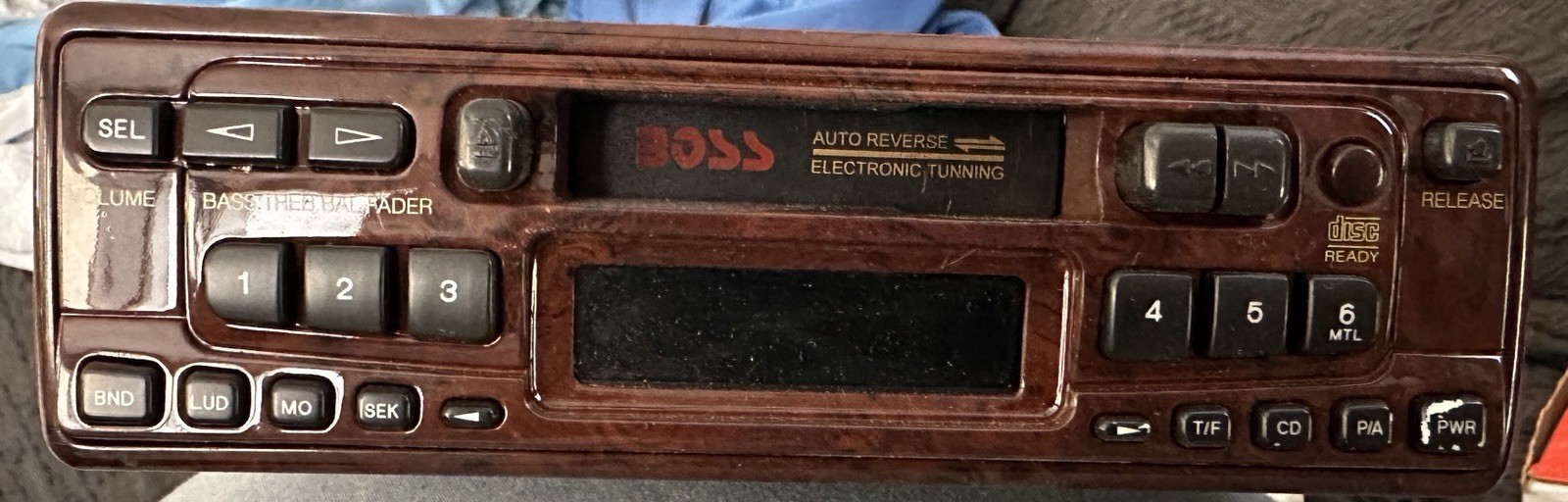 Boss AUTO radio cassette player