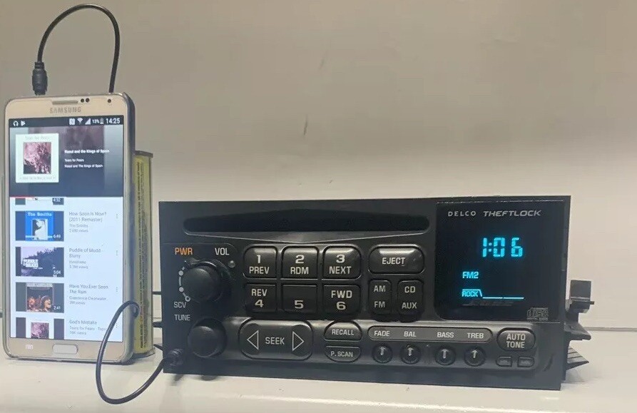 96-02 GM Denali Cadillac Escalade BOSE CD OEM Radio Full Lighted Aux Input MP3