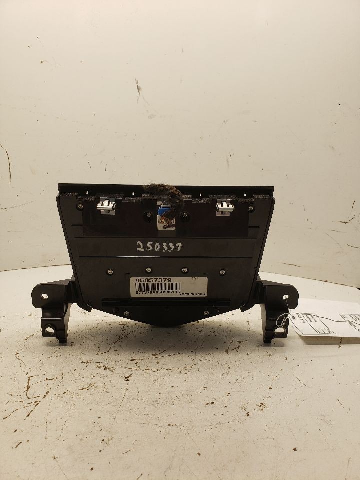 2012-2016 Chevrolet Cruze Radio VIN P 4th Digit Limited OEM 1360406