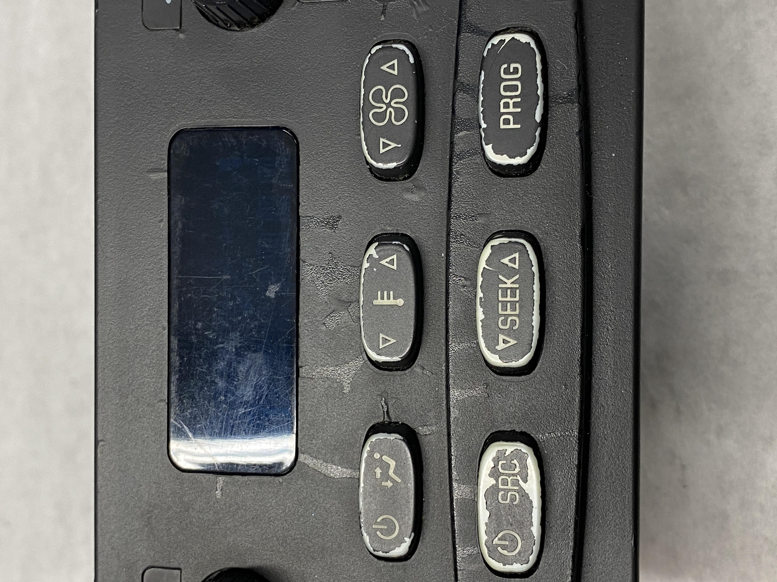 2003-2006 GMC Yukon XL 1500 Rear Audio Control Panel OEM