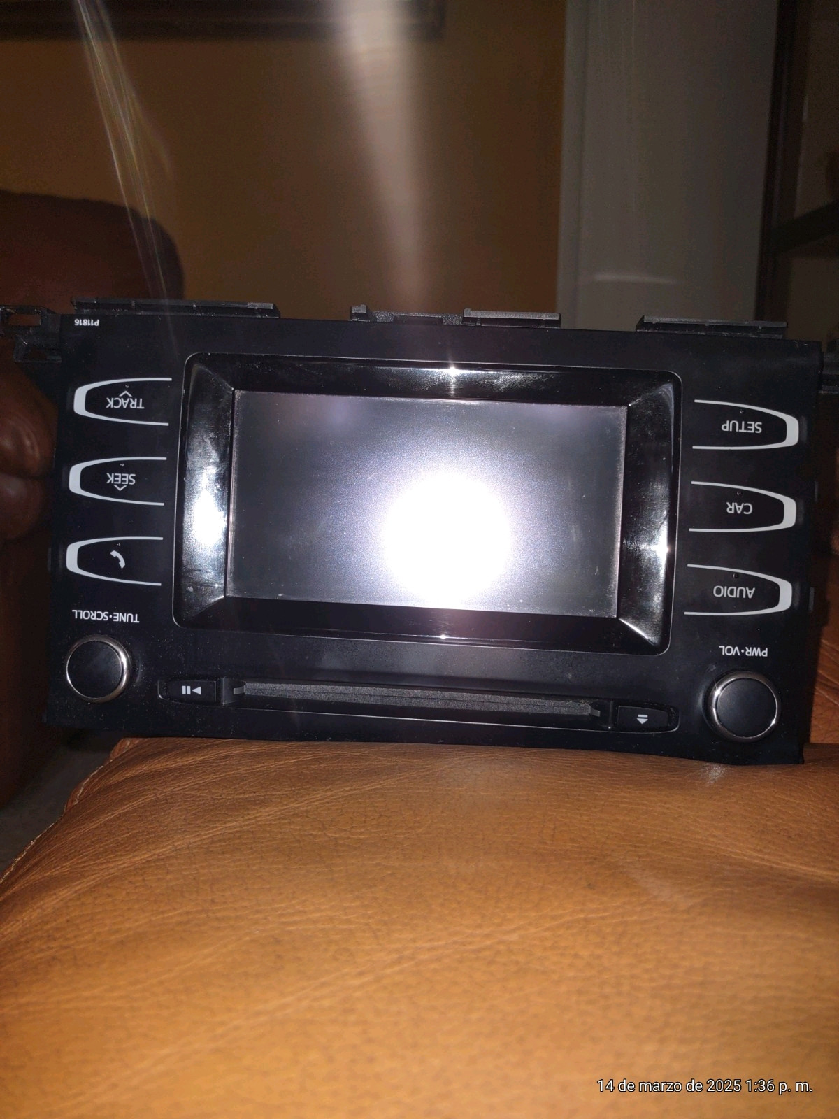 2018 toyota highlander OEM radio display and receiver id 86140-0E230 face 11356