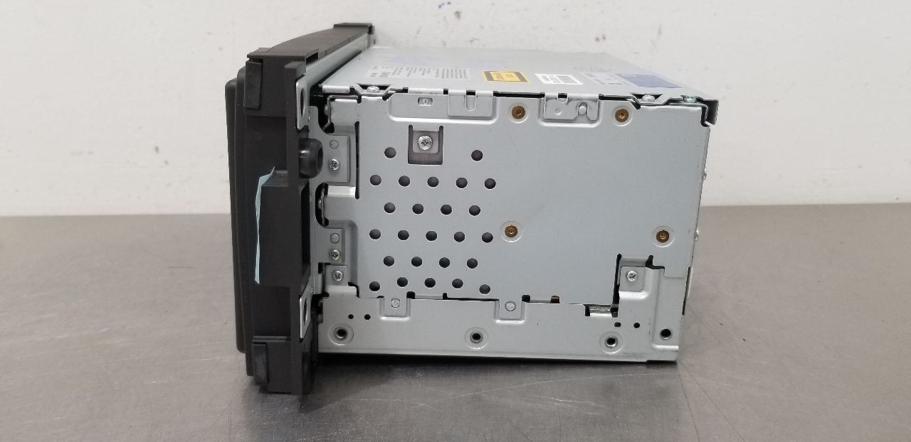 07 CHEVY CORVETTE C6 RADIO RECEIVER HEAD UNIT NAVIGATION DISPLAY 15791220